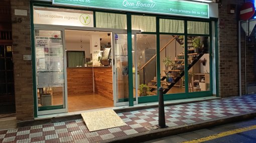 ECO Pizzeria Que Bona!!